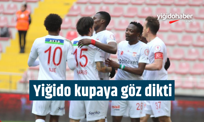 Yiğido kupaya göz dikti