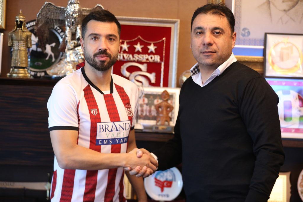İBRAHİM AKDAĞ SİVASSPOR’DA